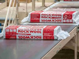 Fabrica Rockwool din Ploiesti, cea mai mare fabrica de vata minerala bazaltica din Romania