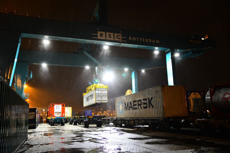 Portul Rotterdam: primul serviciu feroviar direct către China