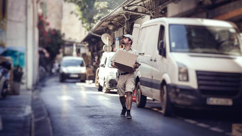 Maersk intră pe segmentul B2C și achiziționează 2 furnizori de e-fulfillment și livrări la domiciliu cu aproape 1 miliard de dolari