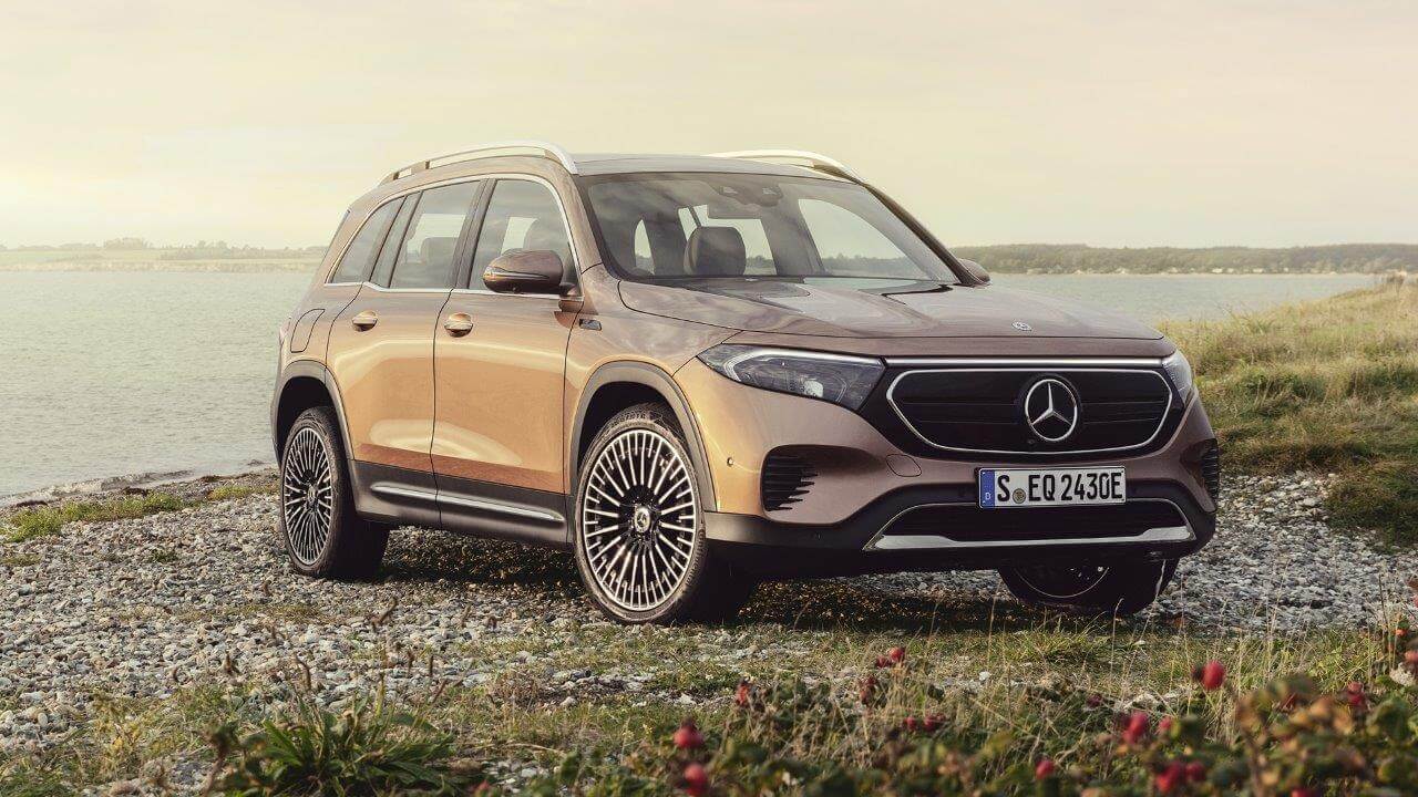Mercedes-Benz lansează producția noului SUV electric EQB la fabrica din Kecskemét, Ungaria