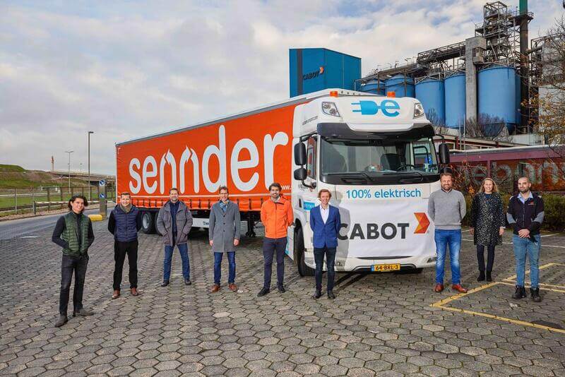 sennder și Cabot Corporation au operat unul dintre primele transporturi transfrontaliere cu un camion electric heavy-duty