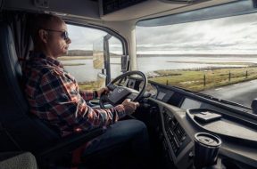 Deficitul de șoferi de camion s-a accentuat în 2023