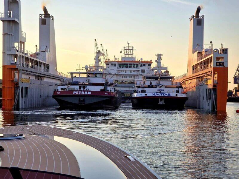 Trading Line Group cumpără 14 nave noi pentru cerealele fermierilor români