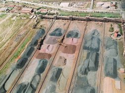 Trafic minereuri de fier din Ucraina