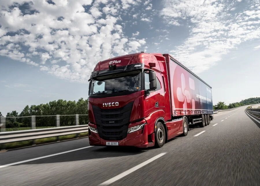 Iveco şi Plus încep testarea camioanelor autonome în Germania