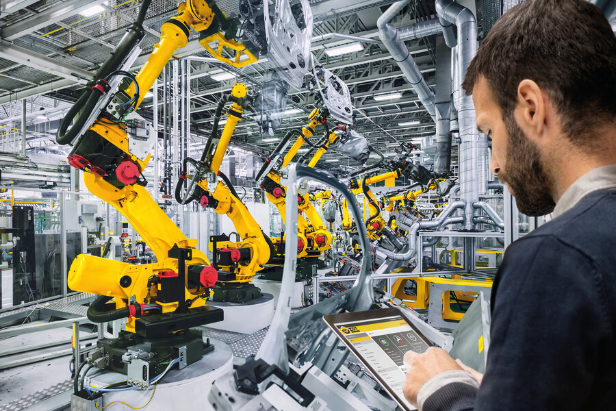 FANUC: mai multă eficienţă și productivitate în fabrică