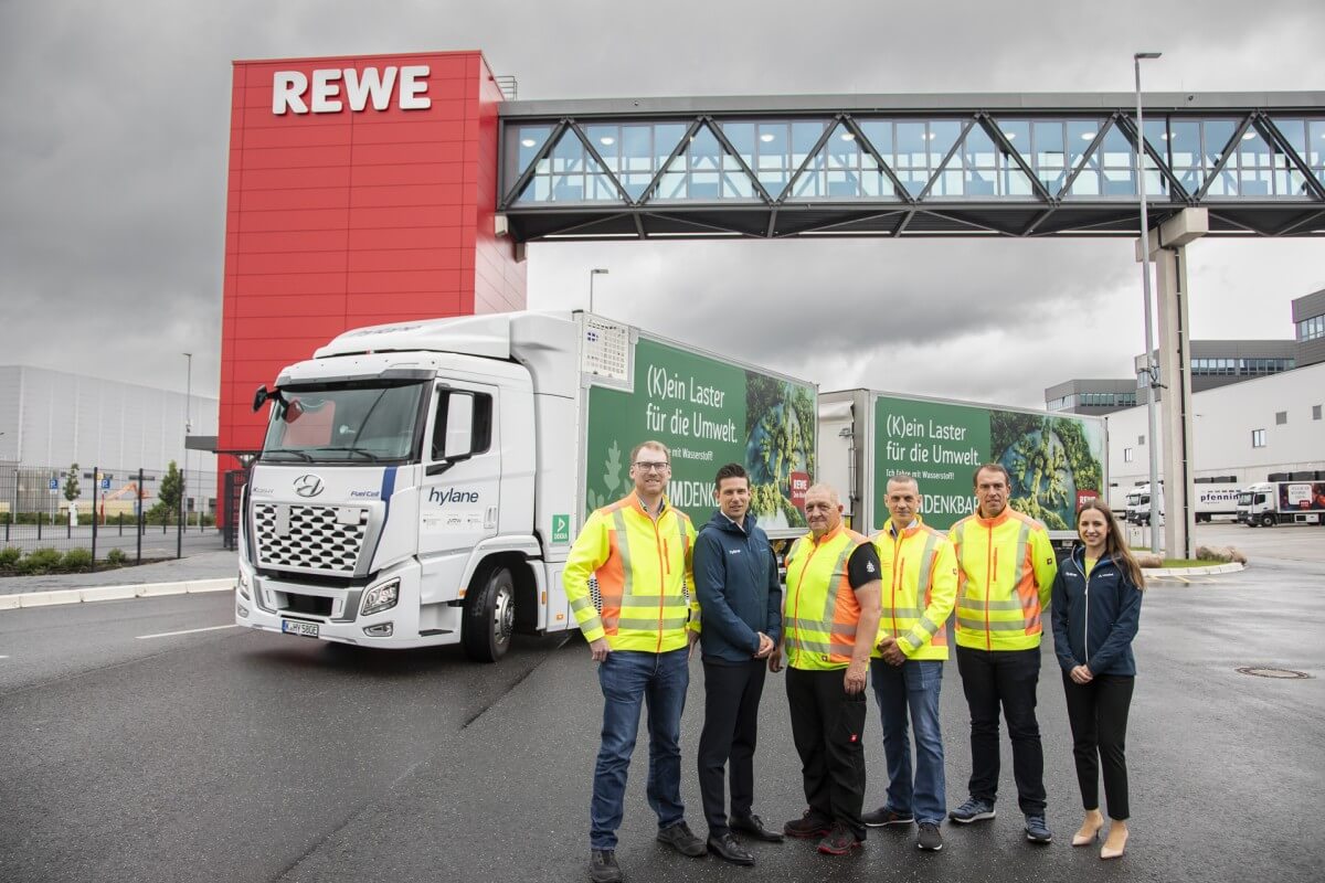 REWE folosește camioanele pe hidrogen pentru distribuție în Germania