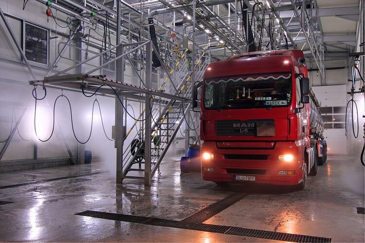 Chimcomplex cumpara Logiserv Tank Cleaning