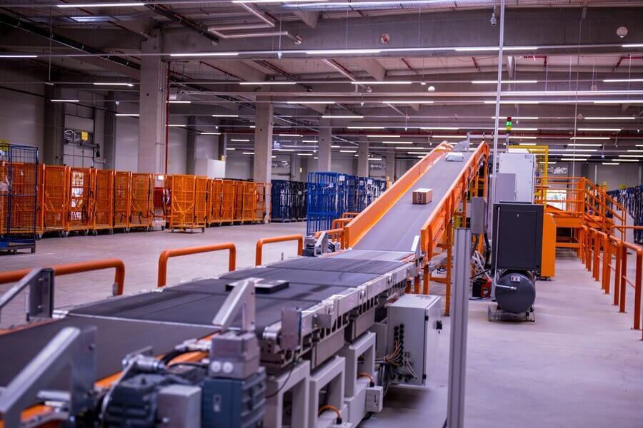 Poșta Română investește 5,5 milioane euro în automatizarea huburilor logistice
