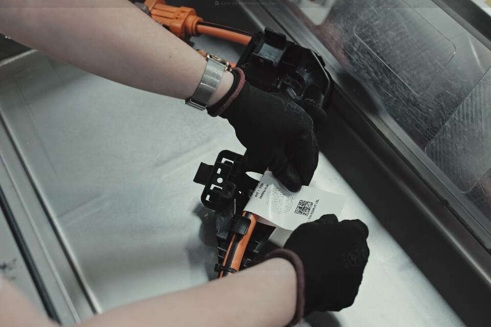 Smart ID Technology preia pachetul majoritar al AB Systems