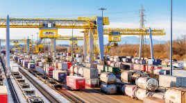 Industria feroviară cere măsuri: traficul de marfă se mută tot mai des de pe tren pe camion