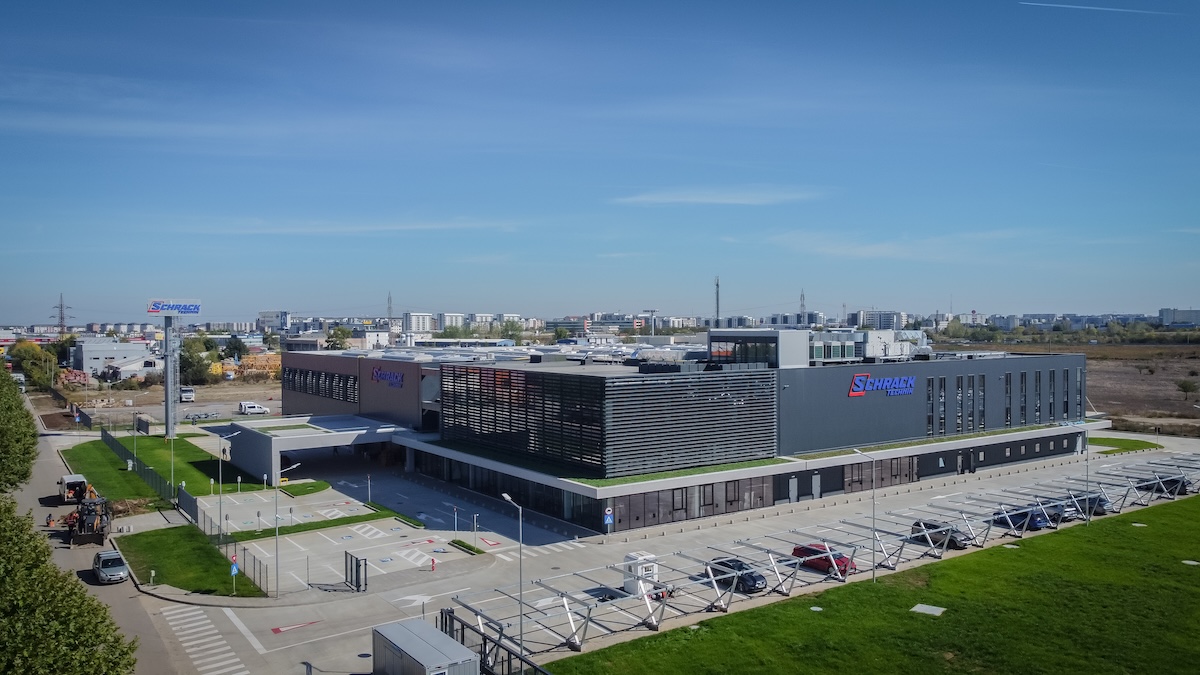 Centrul logistic inaugurat de Schrack Technik poate transforma România în hub regional