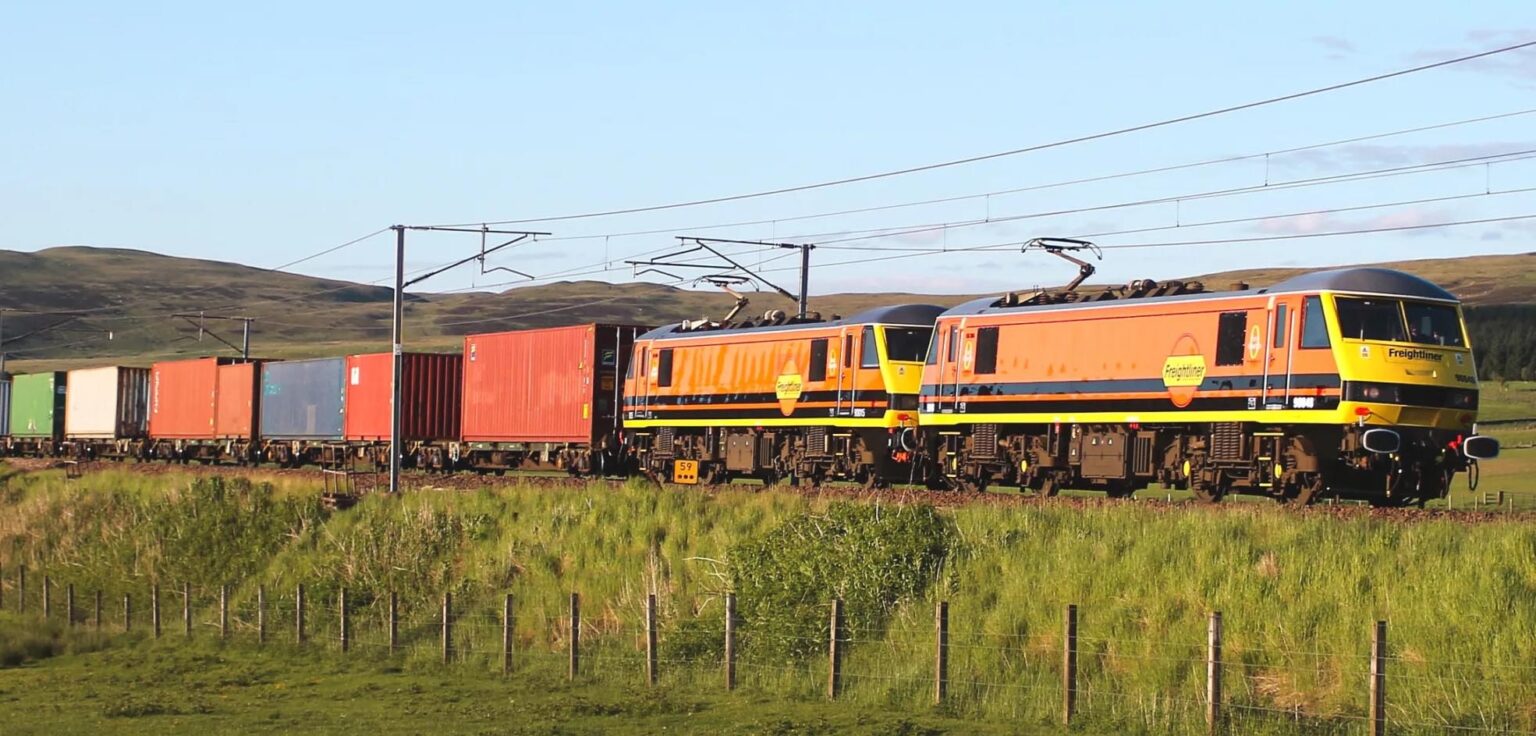 CMA CGM achiziționează Freightliner UK Intermodal Logistics