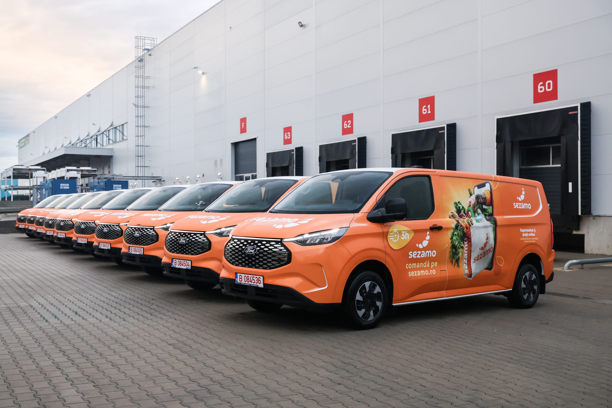 Ford Romania livrează 25 de E-Transit Custom către flota Sezamo