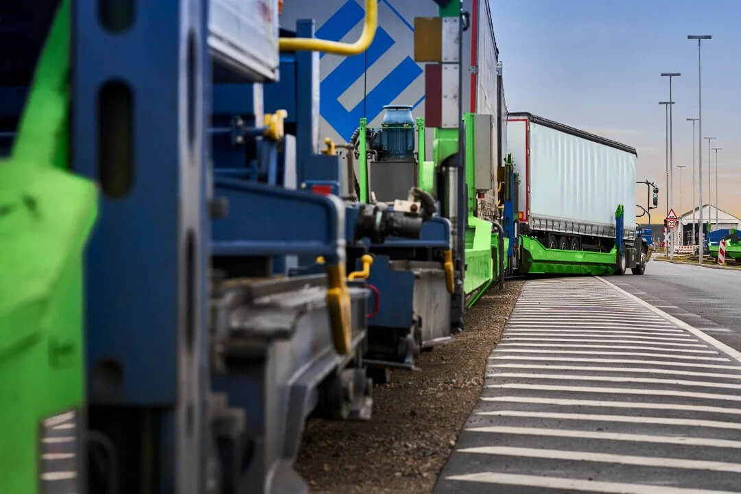 Helrom lansează noua rută intermodală Arad – Düsseldorf